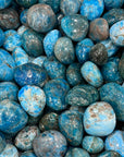 Pietra levigata di apatite blu