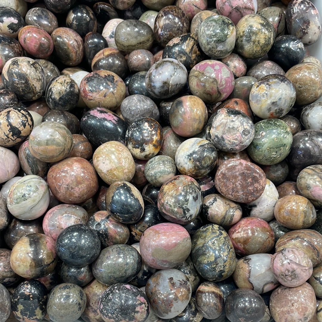 Pietra levigata di rodonite