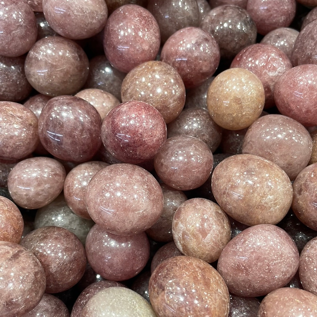 Pietra levigata di quarzo fragola