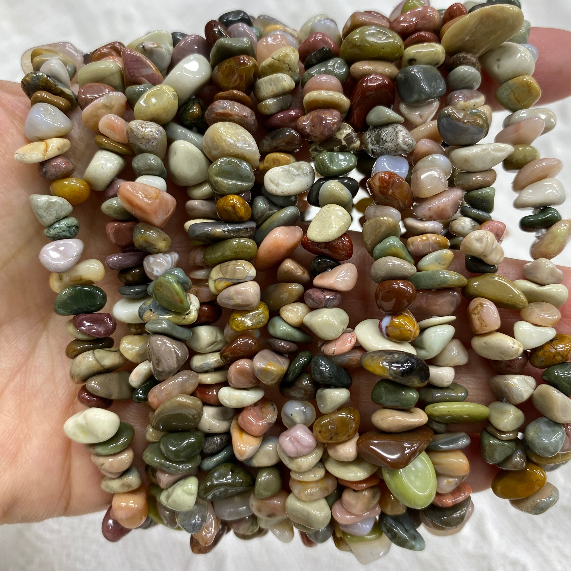 Alashan Agate Drilled Chips Bracelet