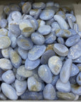 Pietra levigata di agata blu pizzo