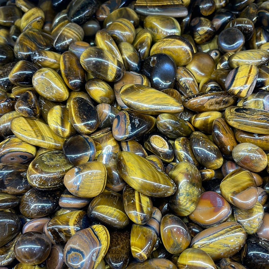 Pietra levigata occhio di tigre giallo