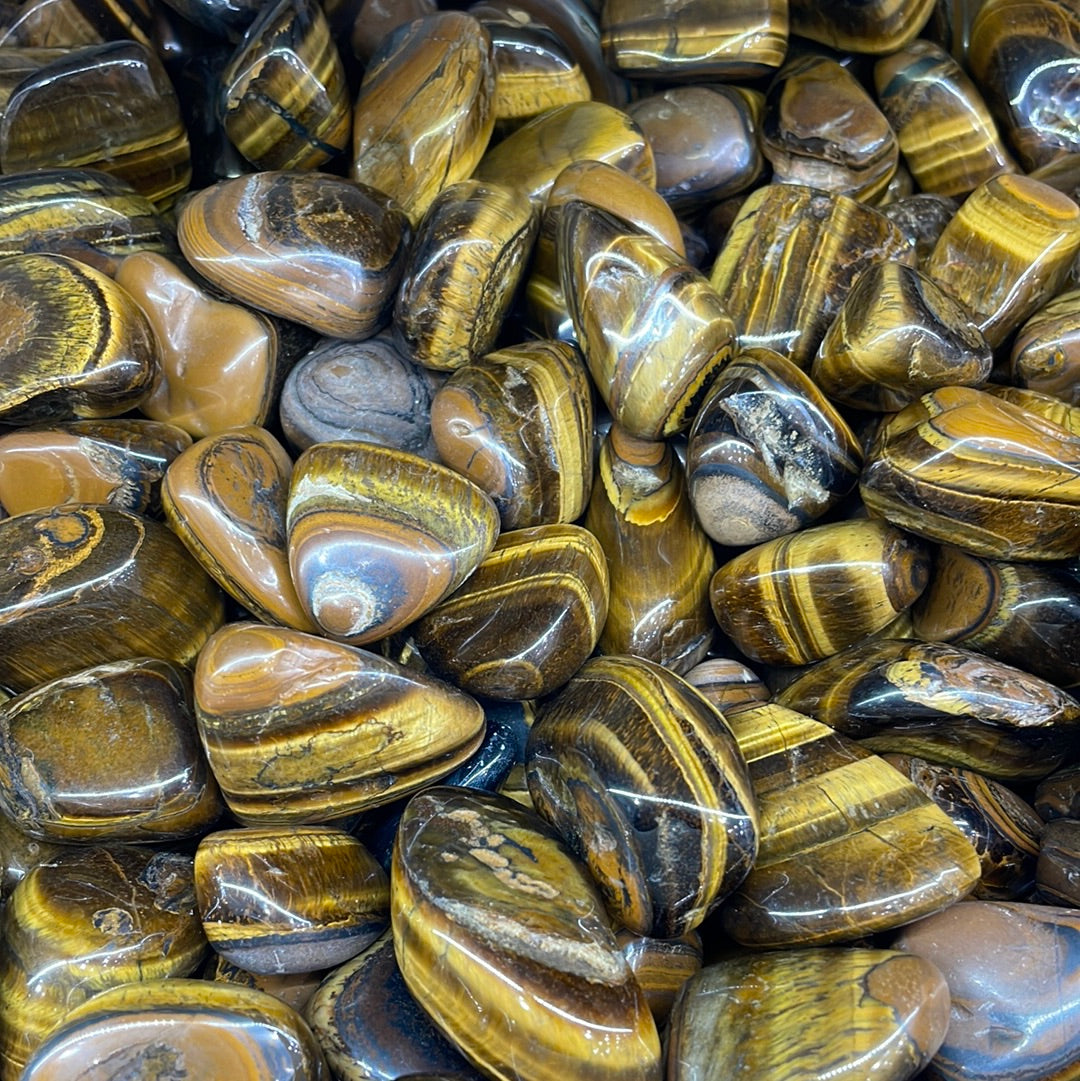 Pietra levigata occhio di tigre giallo