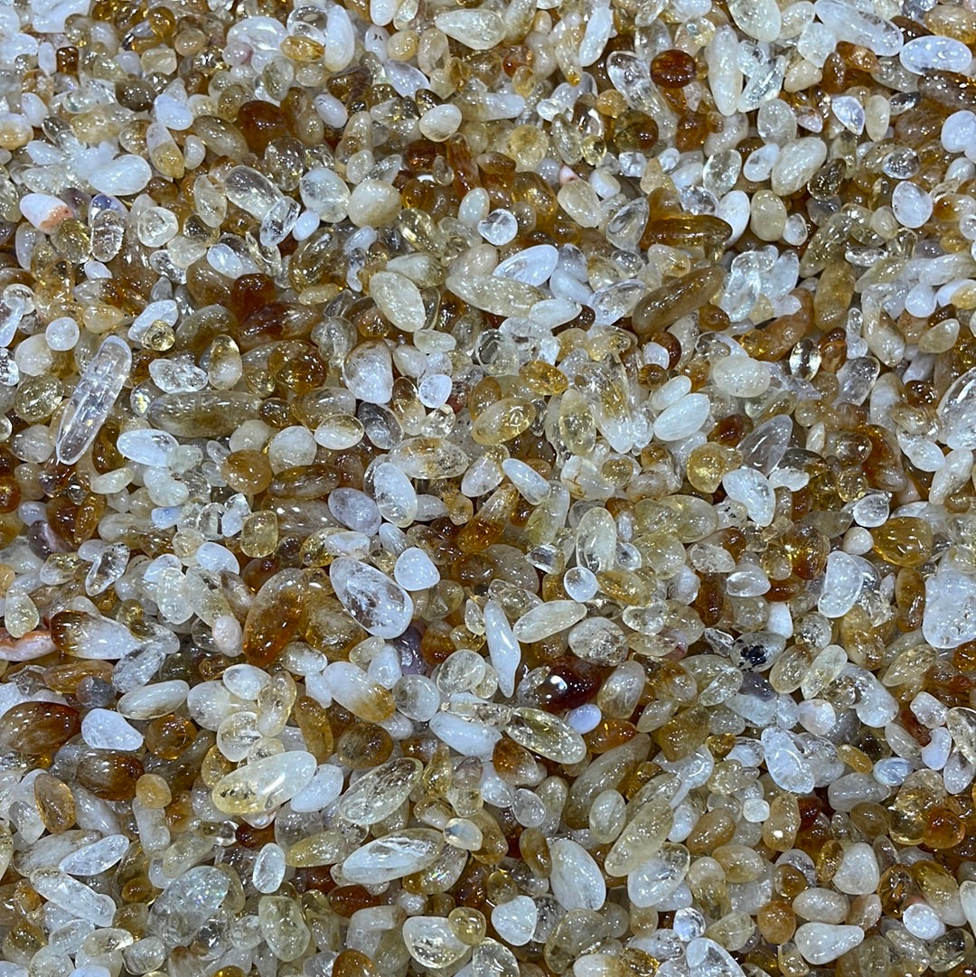 Chips di citrino (ametista trattata termicamente)