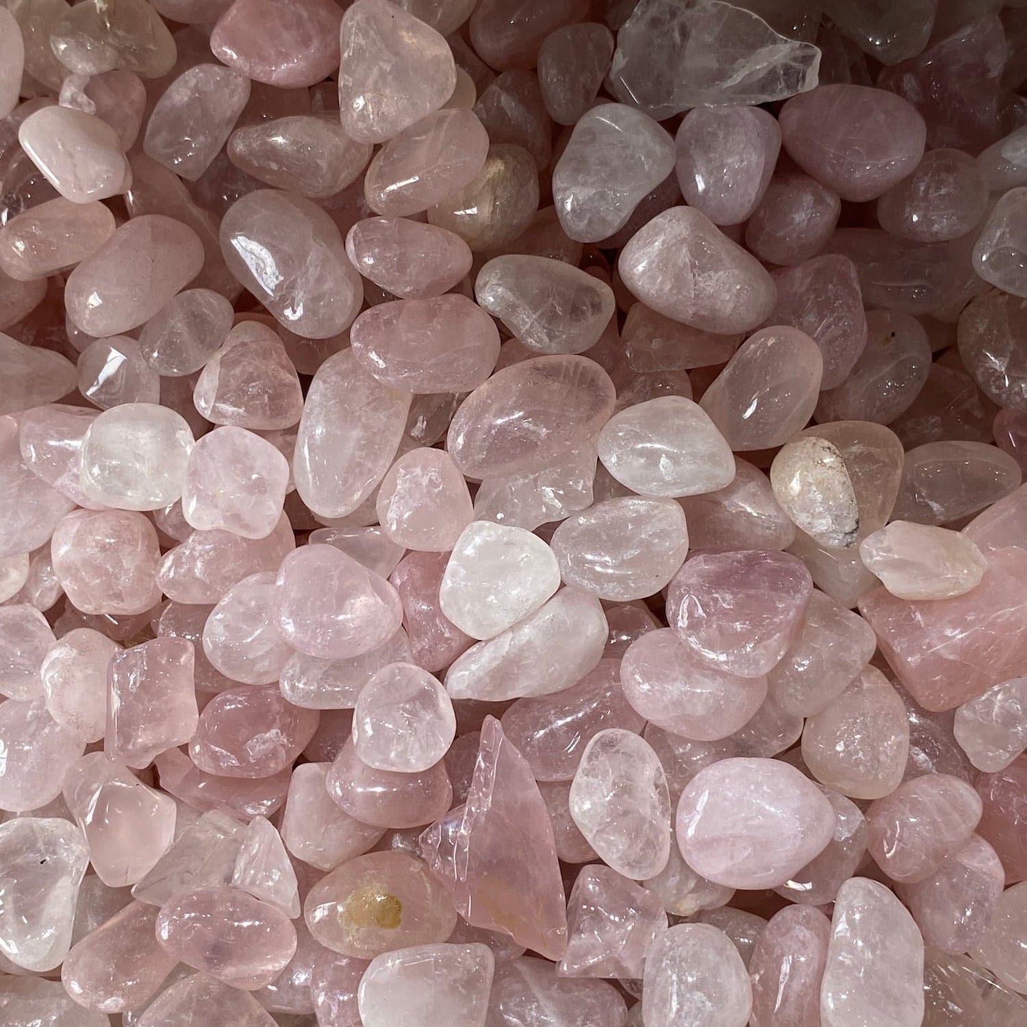 Scaglie di quarzo rosa