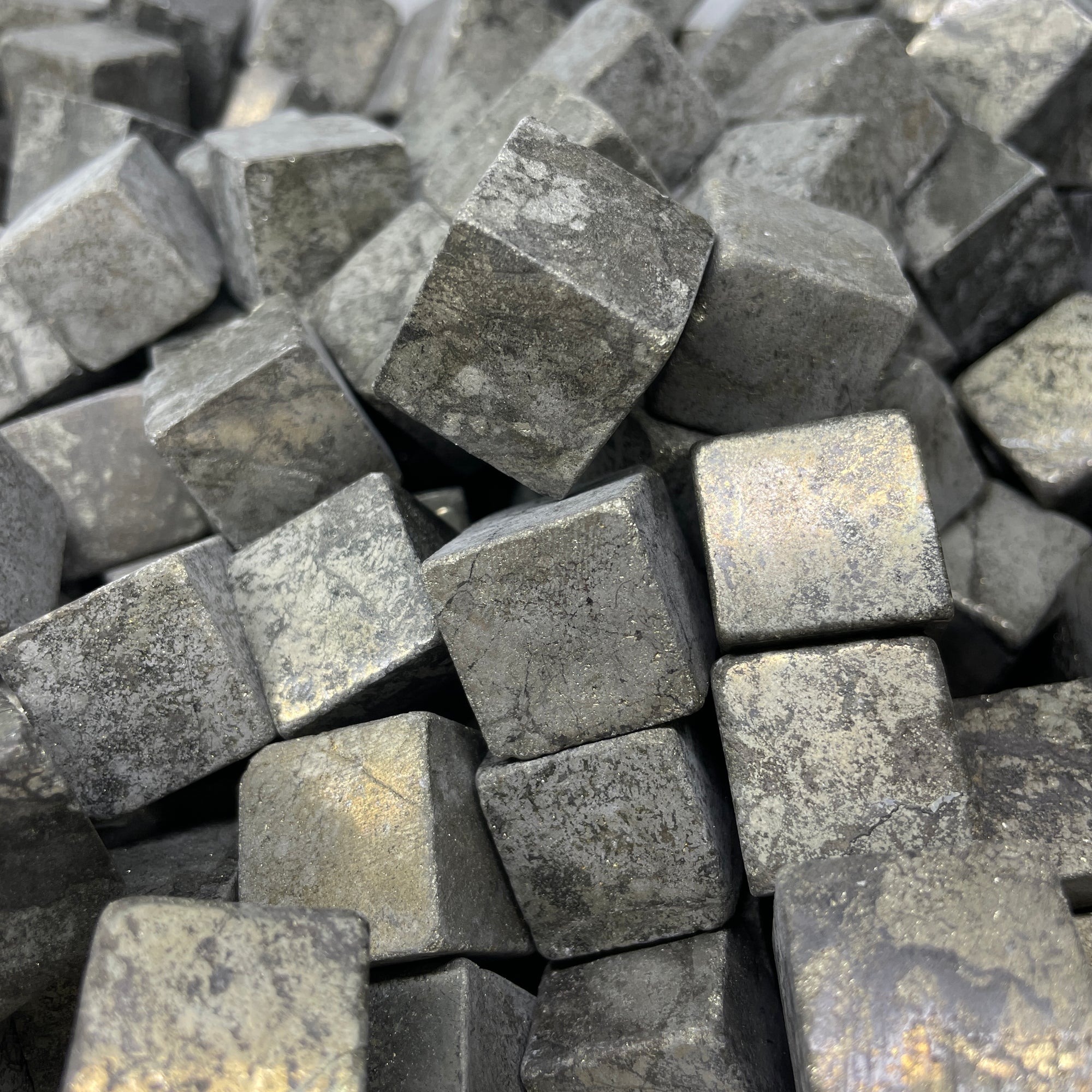 Cubi di pirite
