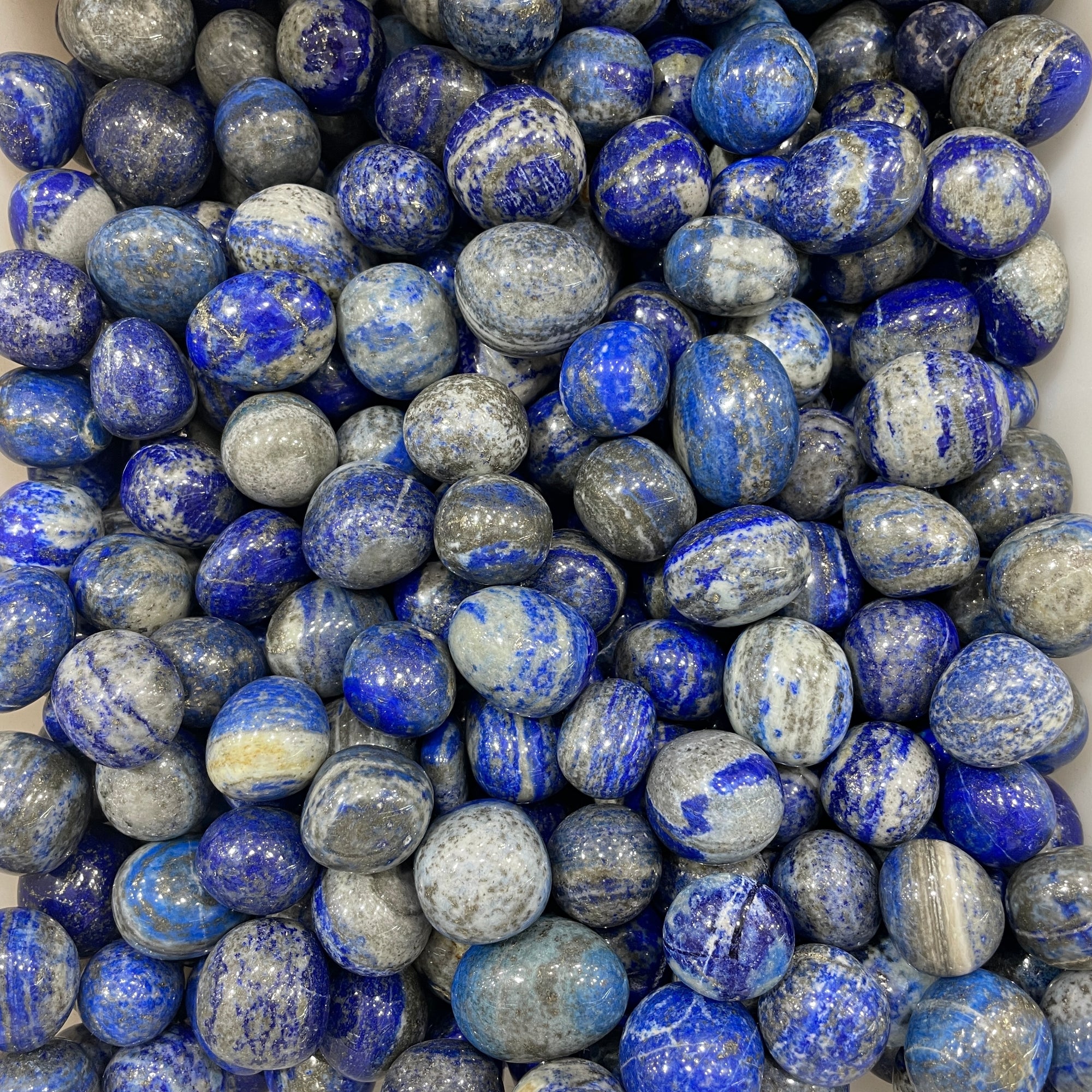 Pietra levigata di lapislazzuli