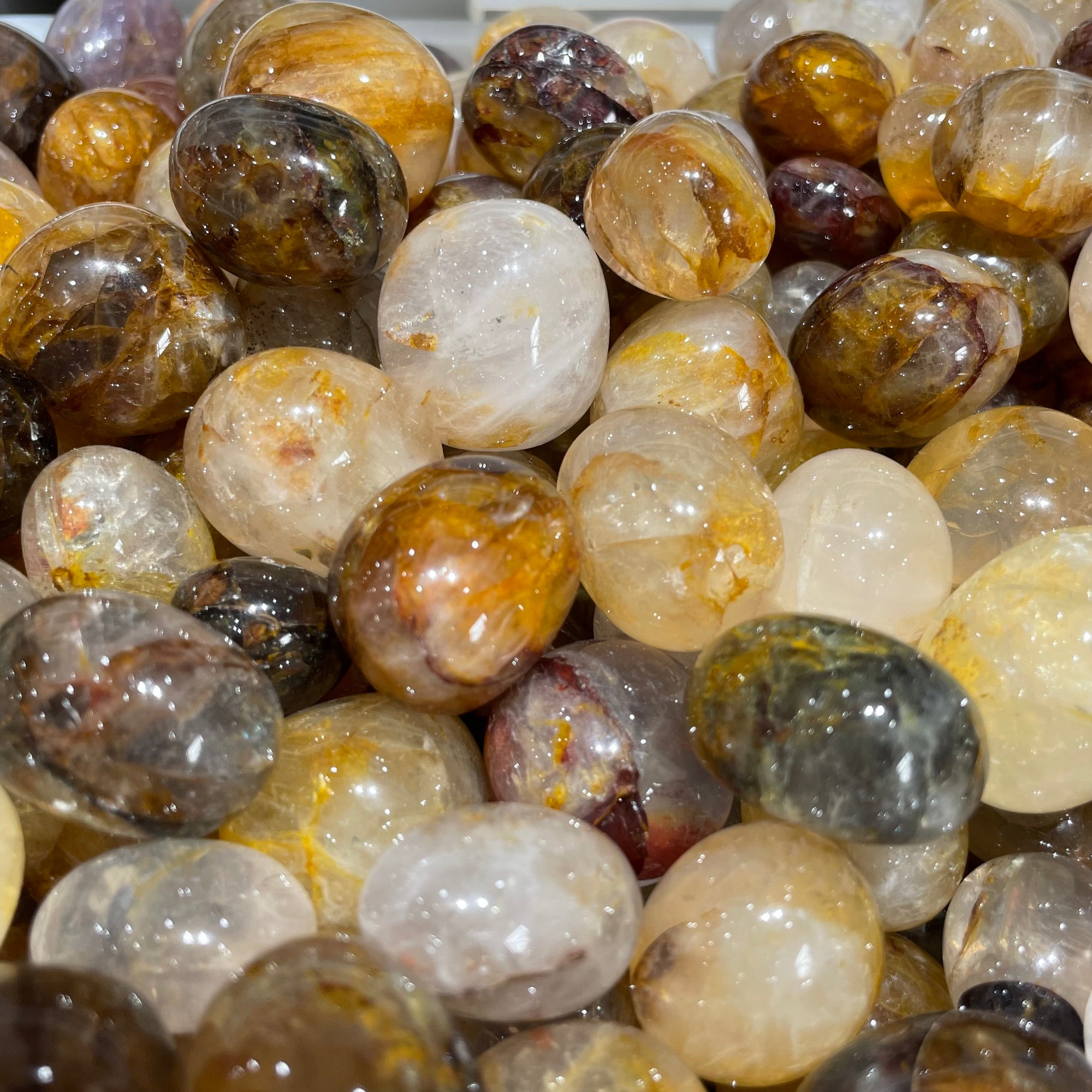 Pietra curativa dorata