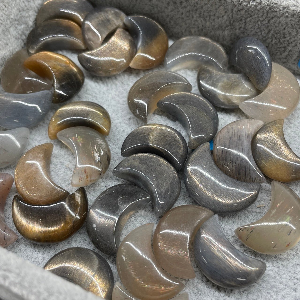 Black Sunstone Moon - Grade AA - RockZ Sourcing Hub