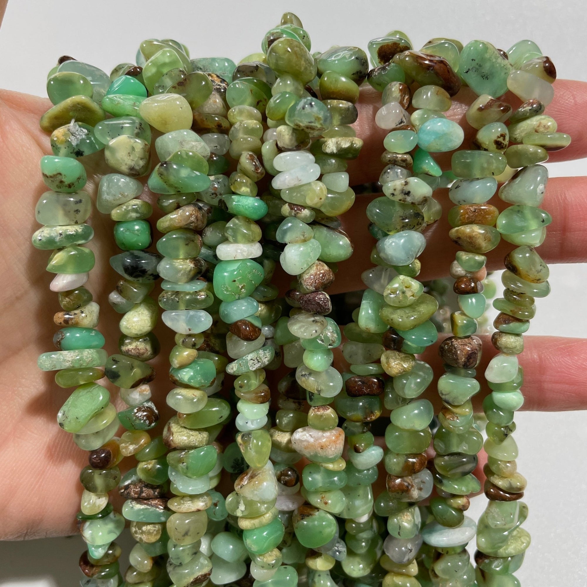 Chrysoprase Drilled Chips Stretch Bracelet - RockZ Sourcing Hub