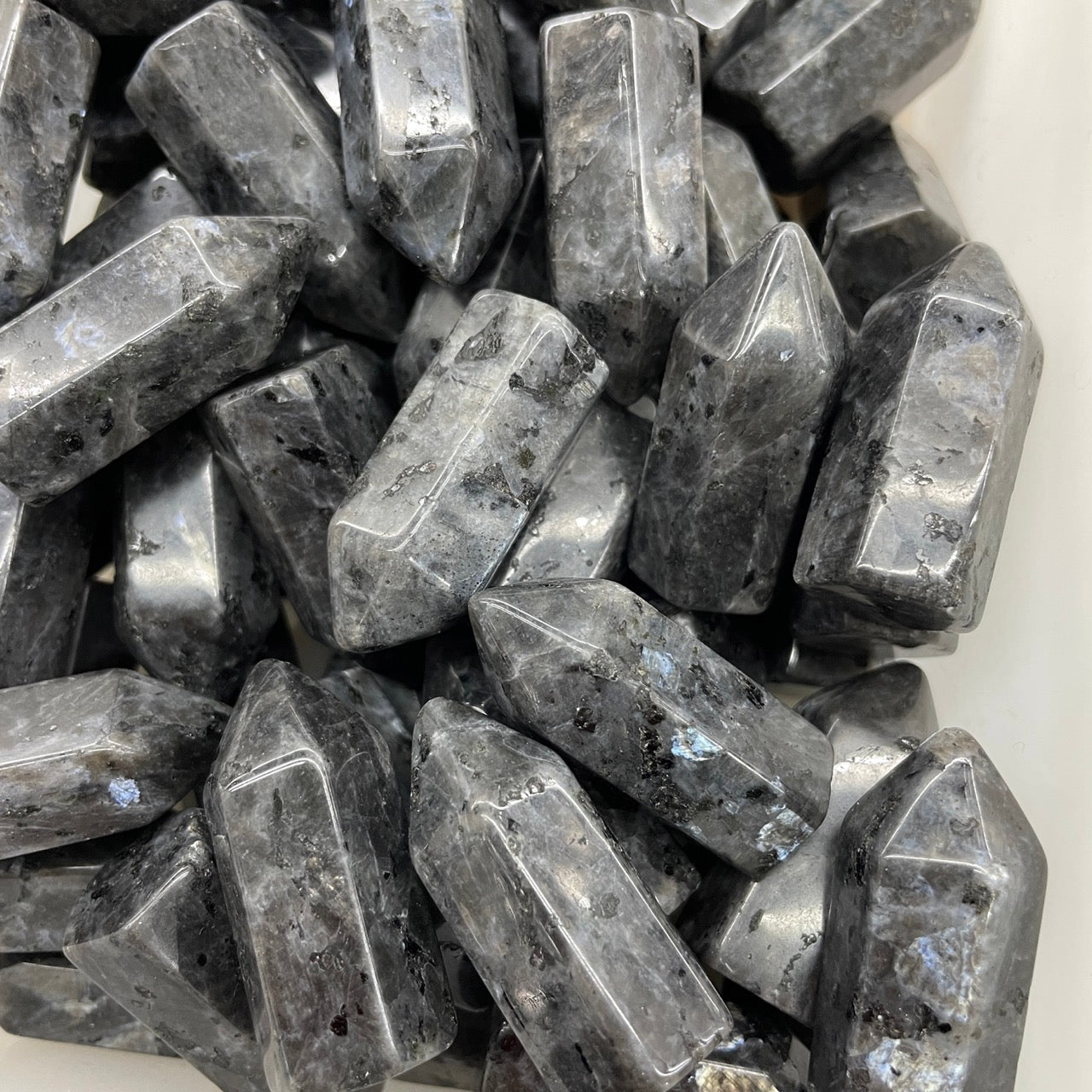 Glaucophane Mini Point - RockZ Sourcing Hub