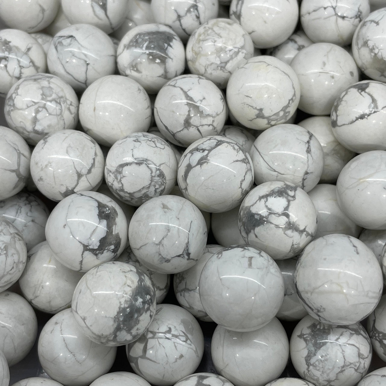 Howlite Mini Sphere - RockZ Sourcing Hub