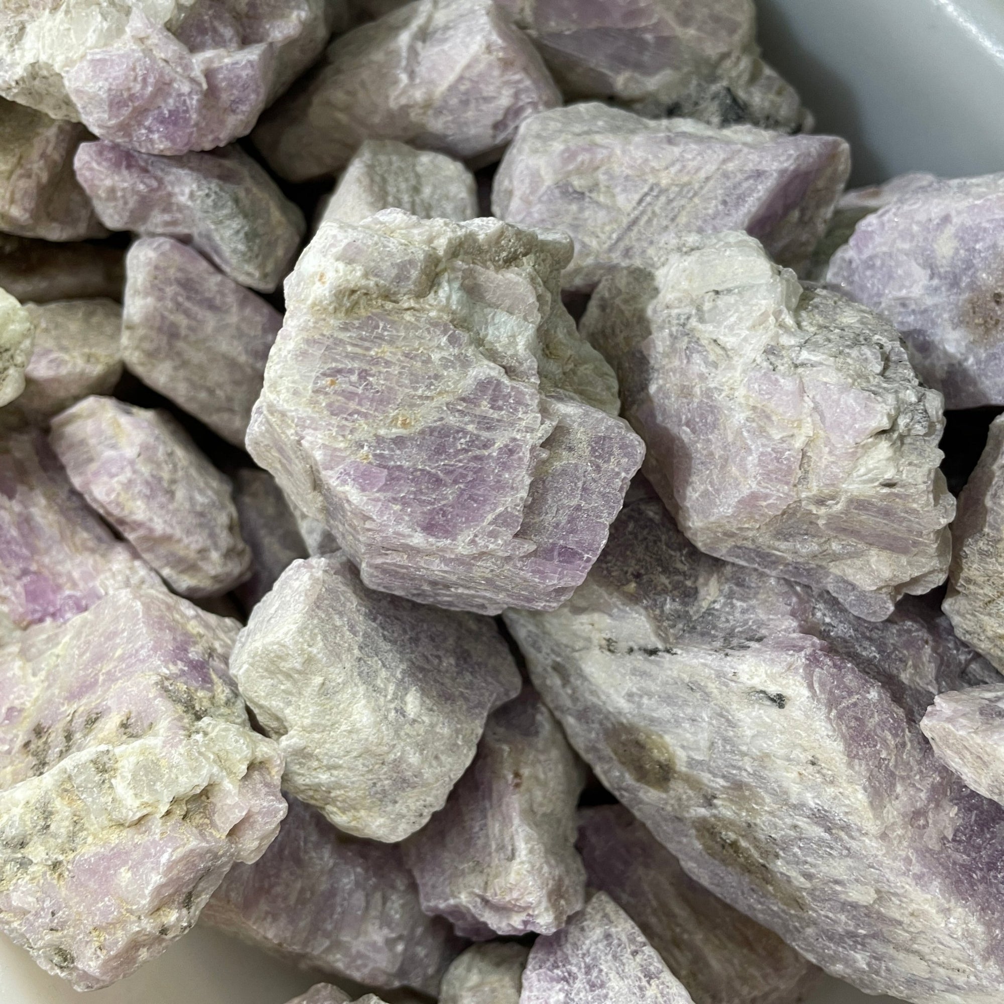 Kunzite Raw - RockZ Sourcing Hub
