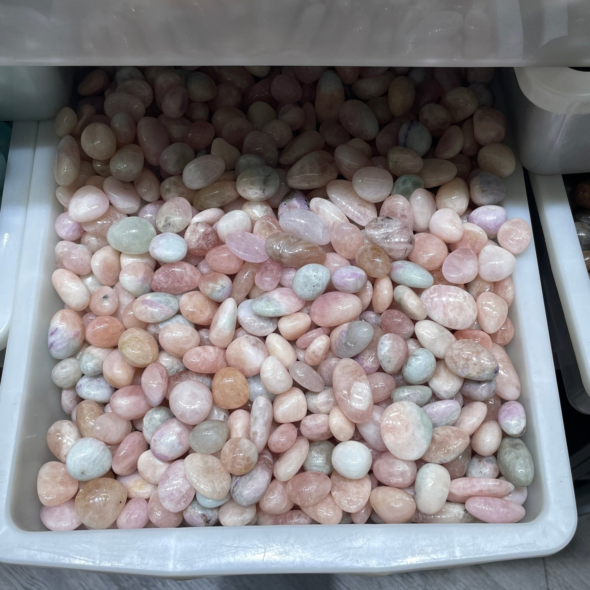 Morganite Tumblestone - RockZ Sourcing Hub
