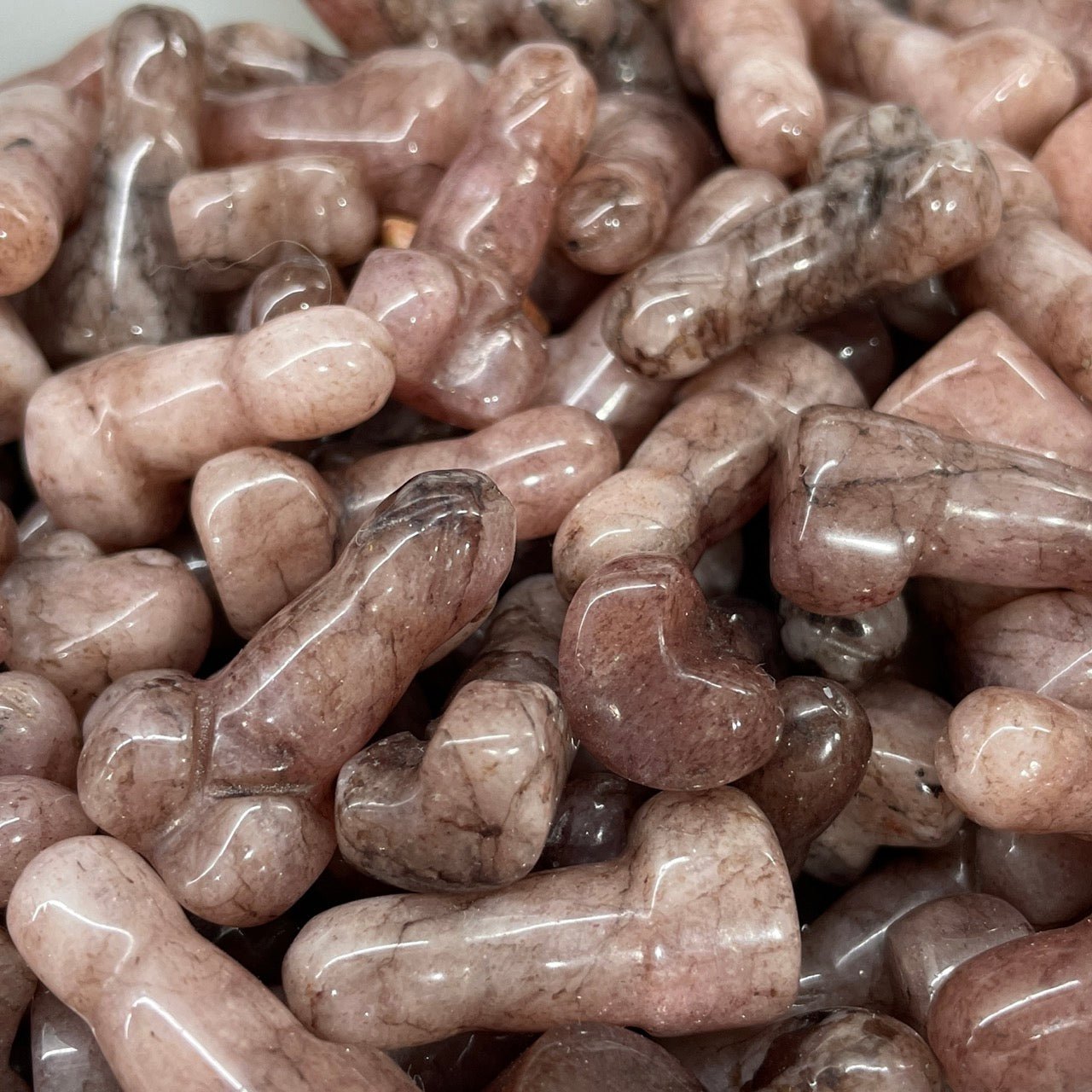 Strawberry Quartz Dingding - RockZ Sourcing Hub